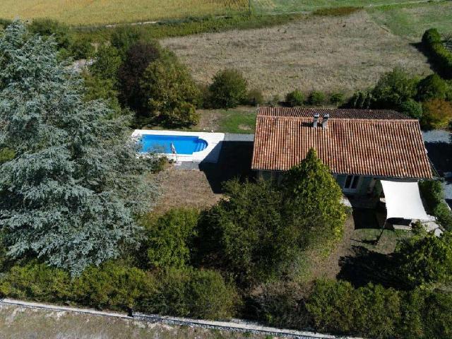 Maison vente à Ruffec, Charente