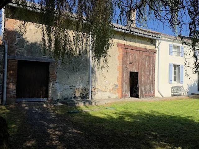 Maison vente à Bellac, Saint-barbant