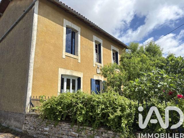 Maison vente à Confolens, Nouvelle-Aquitaine