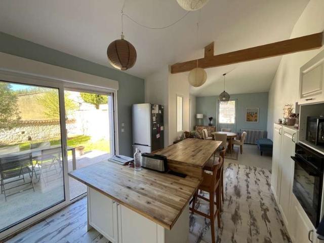 Maison vente à Saint-Jean-d'Angély, Saint-jean-d'angély
