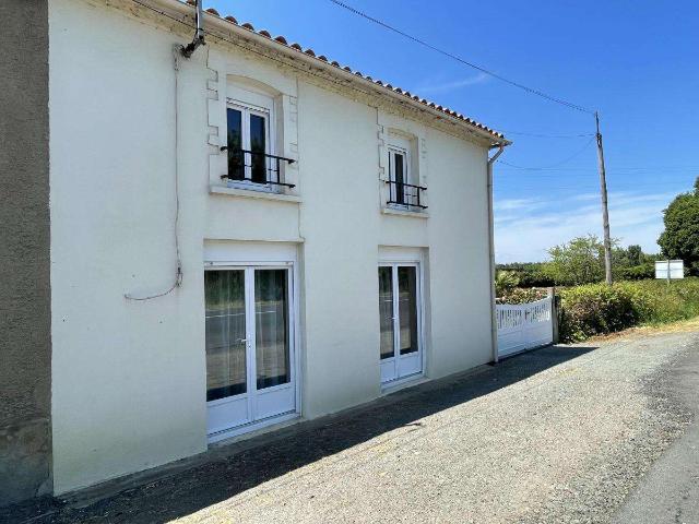Maison vente à La Roche-sur-Yon, Sainte-cécile