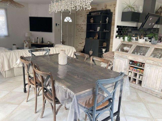 Maison vente à Fontenay-le-Comte, Sainte-gemme-la-plaine