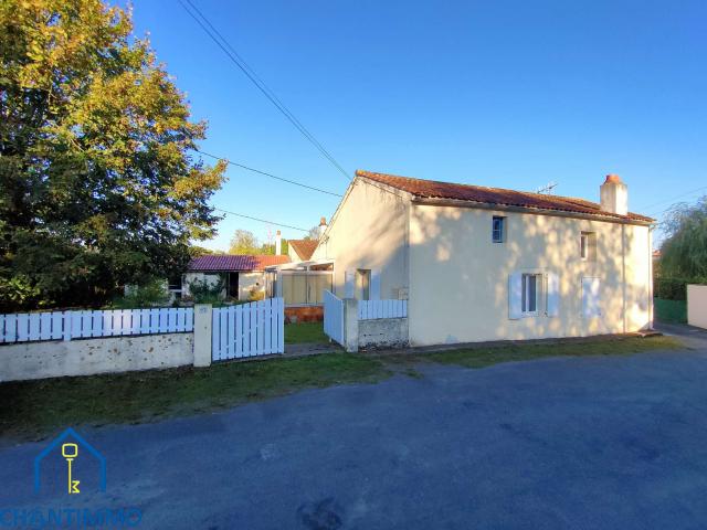 Maison vente à Fontenay-le-Comte, Sainte-hermine