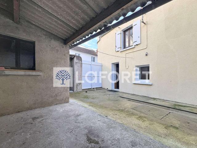 Maison vente à Bressuire, Sainte-verge