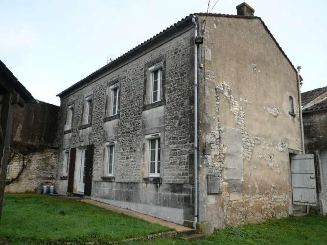 Maison vente à Cognac, Segonzac