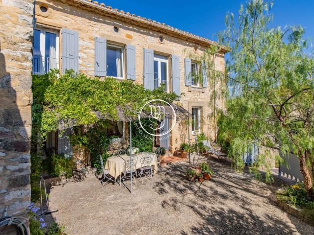 Maison vente à Nîmes, Uzès