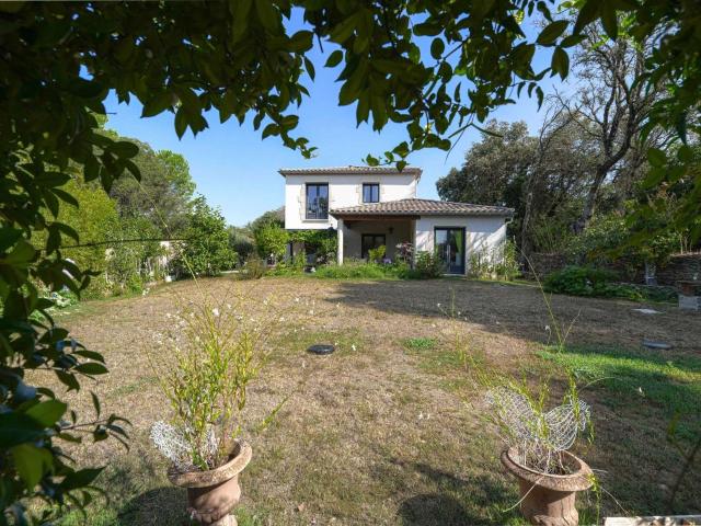 Maison vente à Nîmes, Uzès