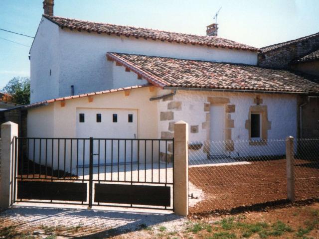 Maison vente à Niort, Pioussay