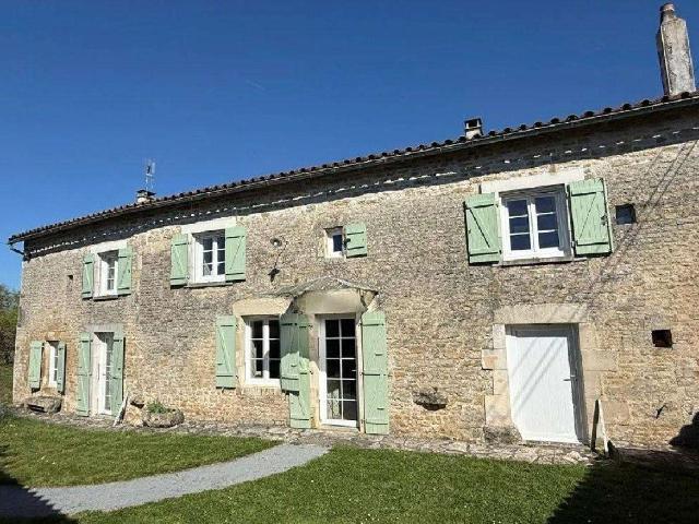 Maison vente à Confolens, Villefagnan