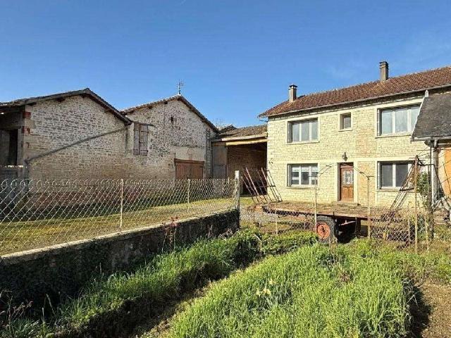 Maison vente à Confolens, Villefagnan