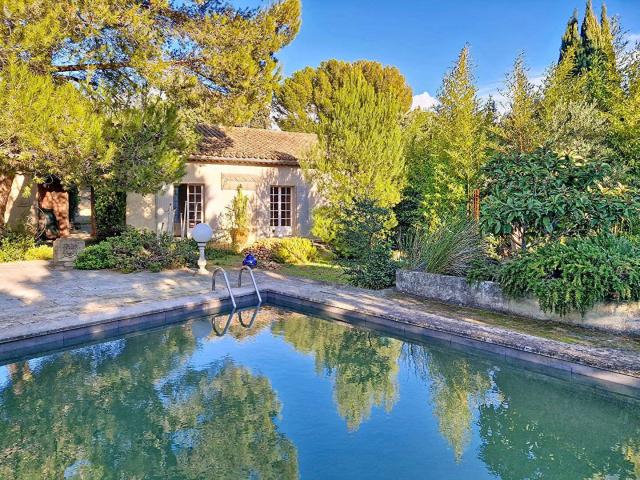 Maison vente à Nîmes, Villeneuve-lès-avignon