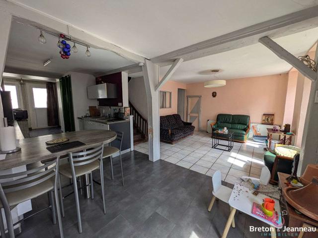 Maison vente à Mayenne, Voutré