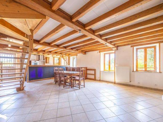 Maison vente à Fontenay-le-Comte, Xanton-chassenon