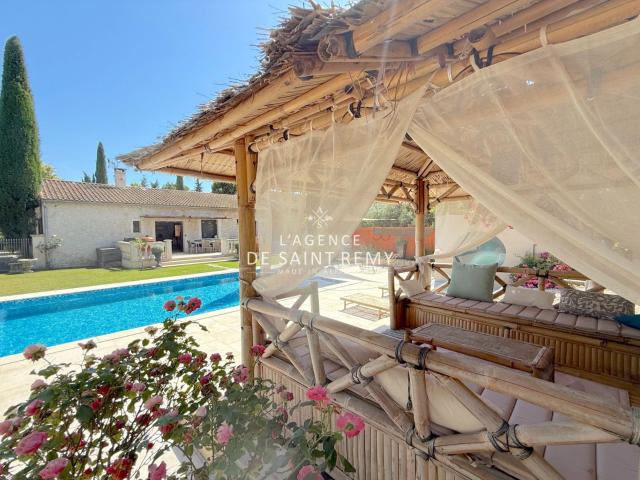 Maison vente à Arles, Mollégès