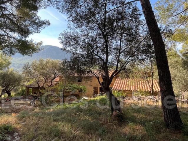 Maison vente à Arrondissement de Toulon, Le Revest-les-eaux