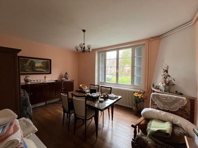 Maison vente à La Châtre, Saint-denis-de-jouhet