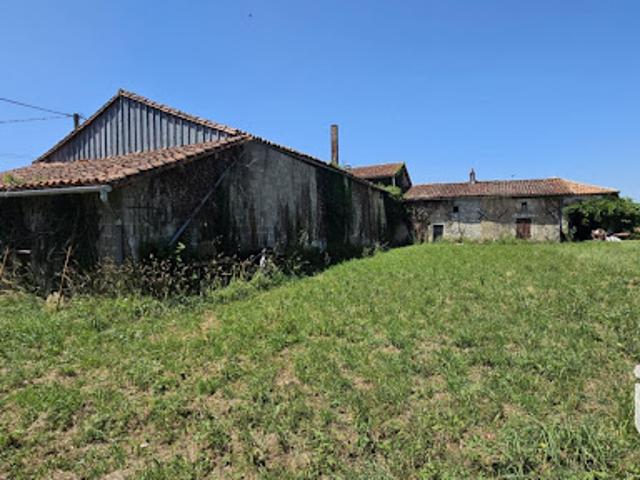 Maison vente à Confolens, Chassiecq