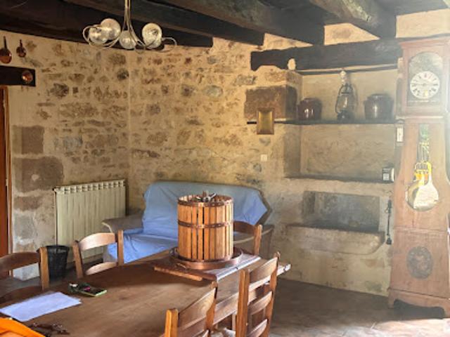 Maison vente à Figeac, Fons