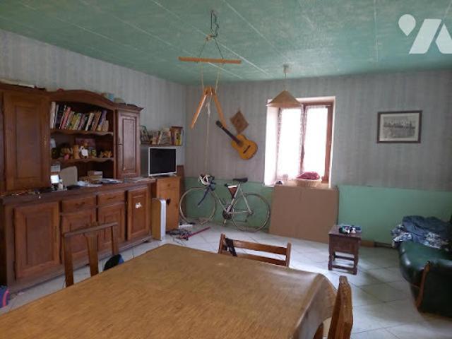 Maison vente à Grenoble, Entre-deux-guiers