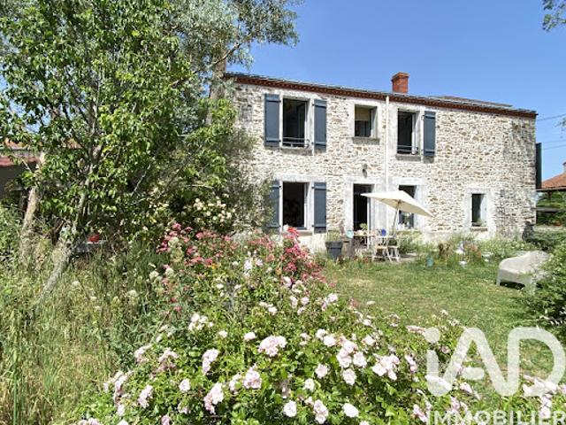 Maison vente à Nantes, Monnières