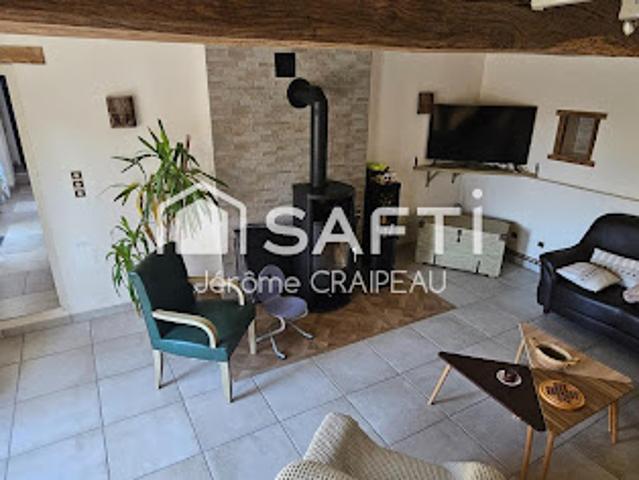 Maison vente à La Pinetière, Château-Guibert