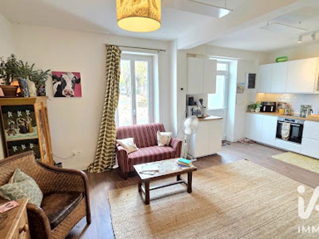 Maison vente à Peugrenier, Liglet