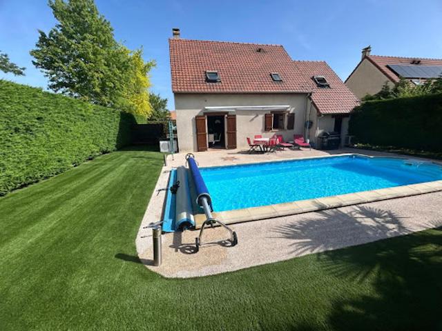 Maison vente à Pontoise, Mériel