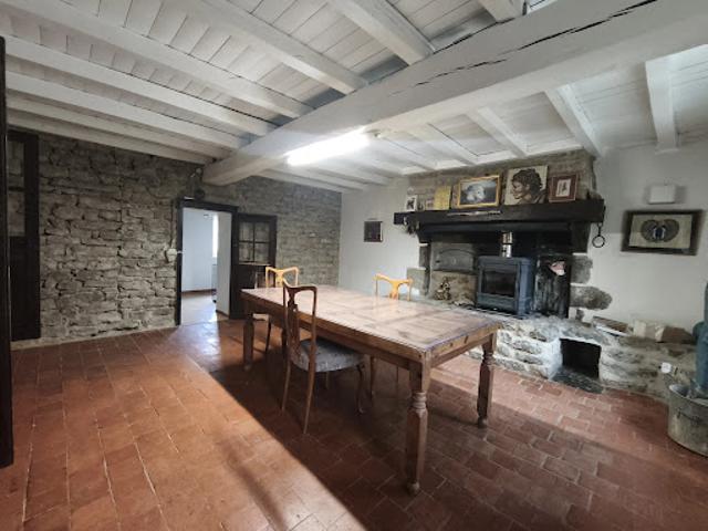 Maison vente à Biches, Nièvre
