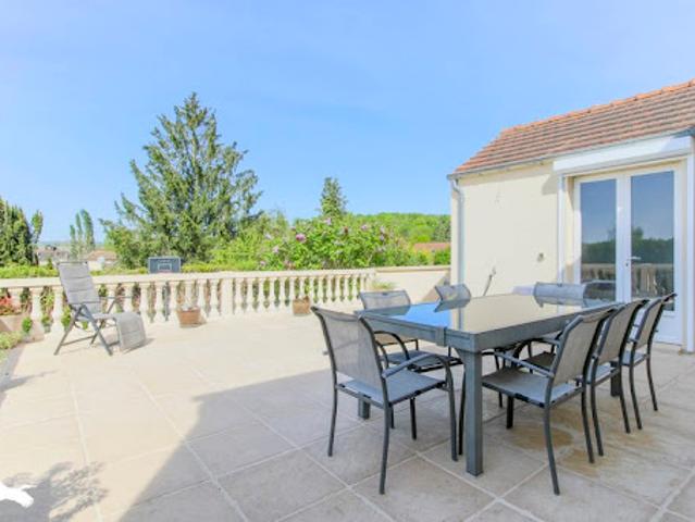 Maison vente à Parc d'activité de la demi-lune, Magny-en-Vexin