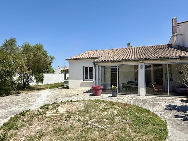 Maison vente à La Rochelle, Loix