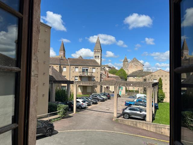Maison vente à Mâcon, Tournus