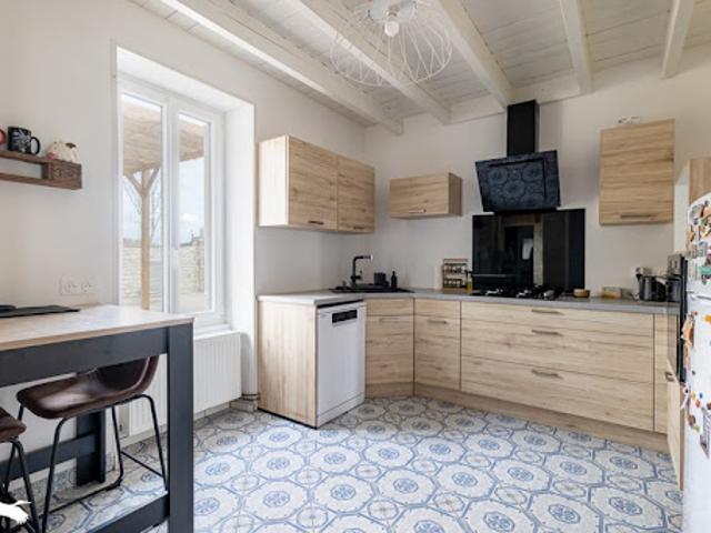 Maison vente à Saint-Jean-d'Angély, Poursay-garnaud