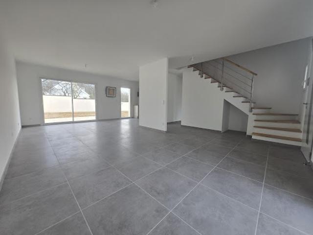 Maison vente à Compiègne, Jonquières