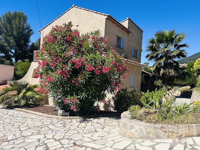 Maison vente à Arrondissement de Toulon, Toulon
