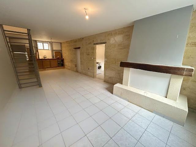 Maison vente à Le Port, Mouliets-et-Villemartin