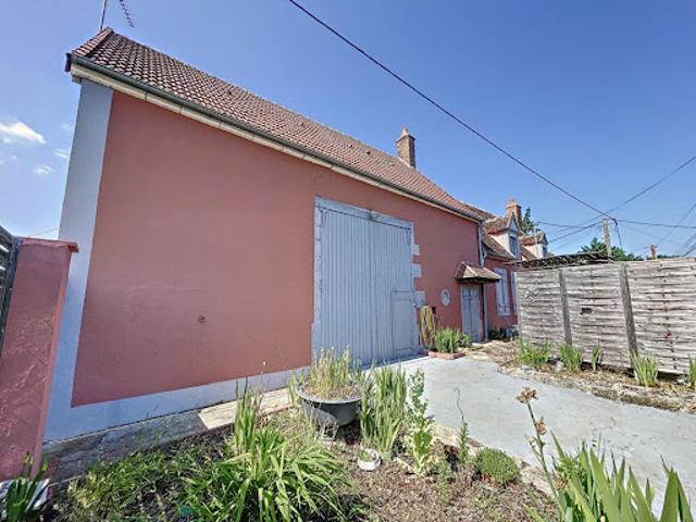 Maison vente à Saint-Pierre-les-Étieux, Cher