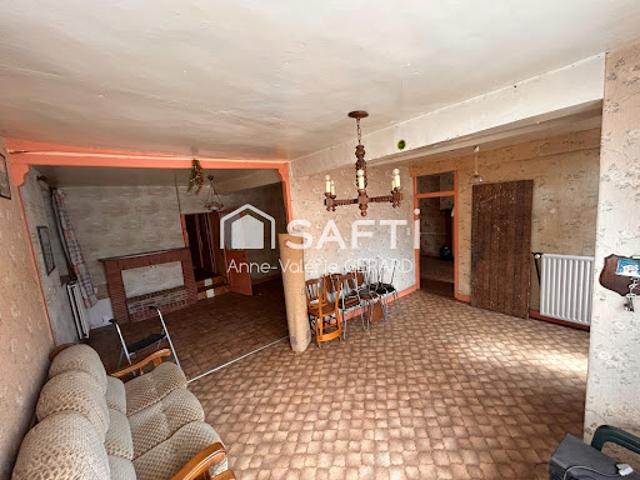 Maison vente à Les Buttes, Fougerolles-du-Plessis