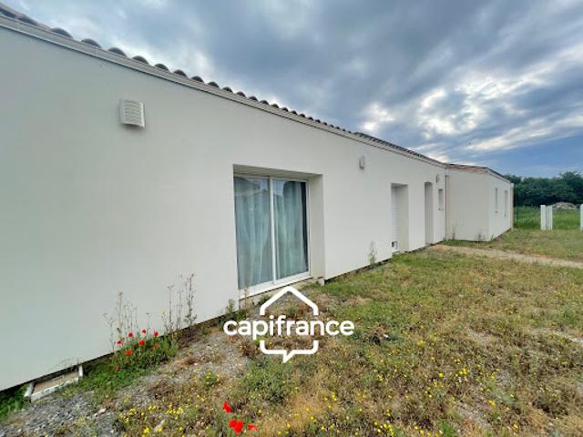 Maison vente à Fontenay-le-Comte, Moreilles