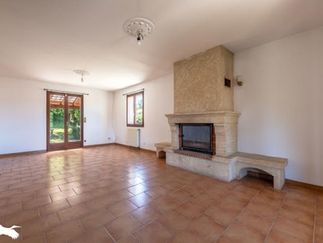 Maison vente à Périgueux, Château-l'evêque