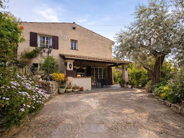 Maison vente à Nice, Contes