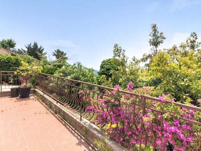 Maison vente à France métropolitaine, Saint-André-de-la-Roche