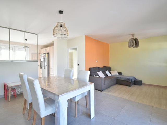 Maison vente à Bourg-en-Bresse, Bressolles