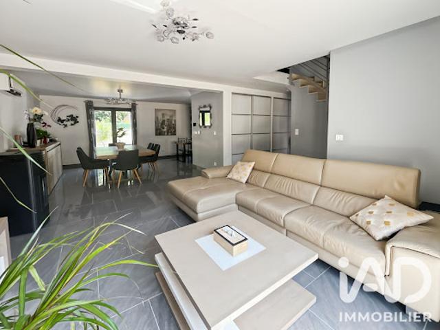 Maison vente à Brie-Comte-Robert, Seine-et-Marne