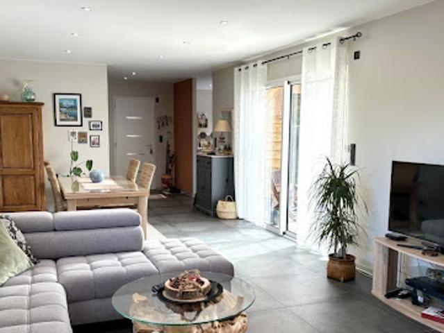 Maison vente à Roanne, Commelle-vernay