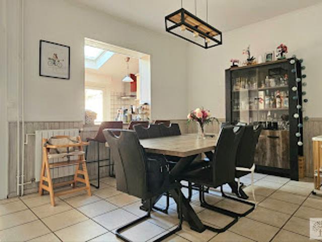 Maison vente à Saint-Vivien, Saintes