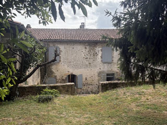 Maison vente à Confolens, Brillac