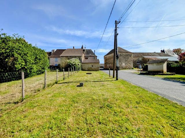 Maison vente à Nontron, Cherveix-cubas