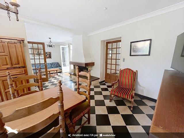 Maison vente à La Rochefoucauld, La Rochefoucauld-en-Angoumois