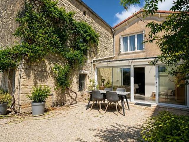 Maison vente à Le Colombier, Mauzé-sur-le-Mignon