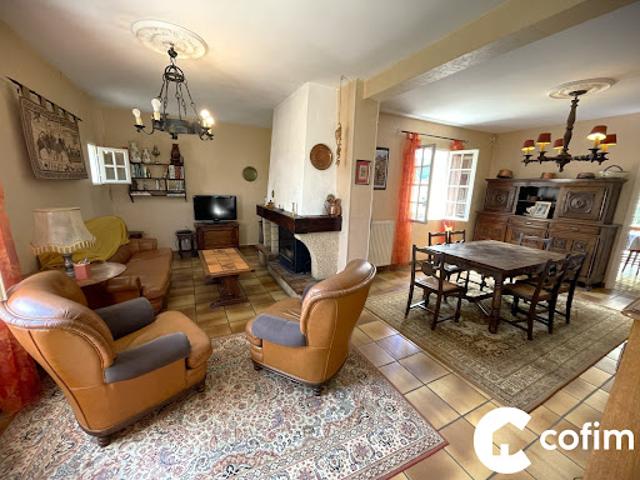 Maison vente à Oloron-Sainte-Marie, Féas